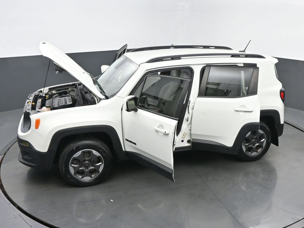 Used 2015 Jeep Renegade Latitude AWD/4WD image 61