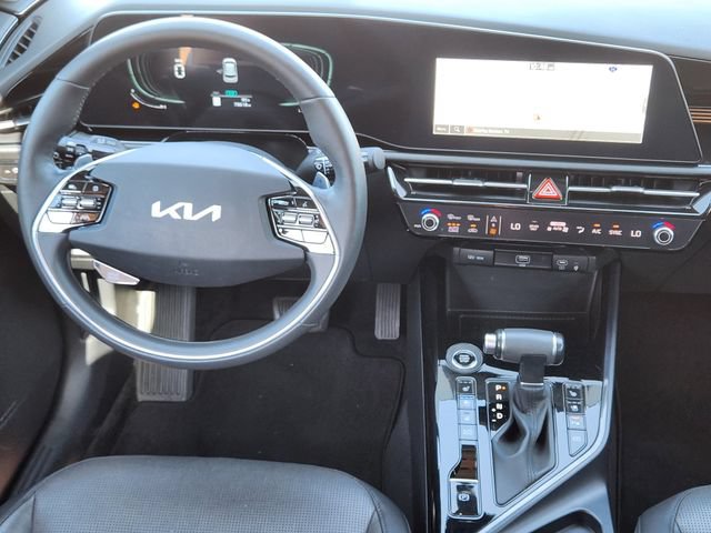 Certified 2024 Kia Niro FWD image 29