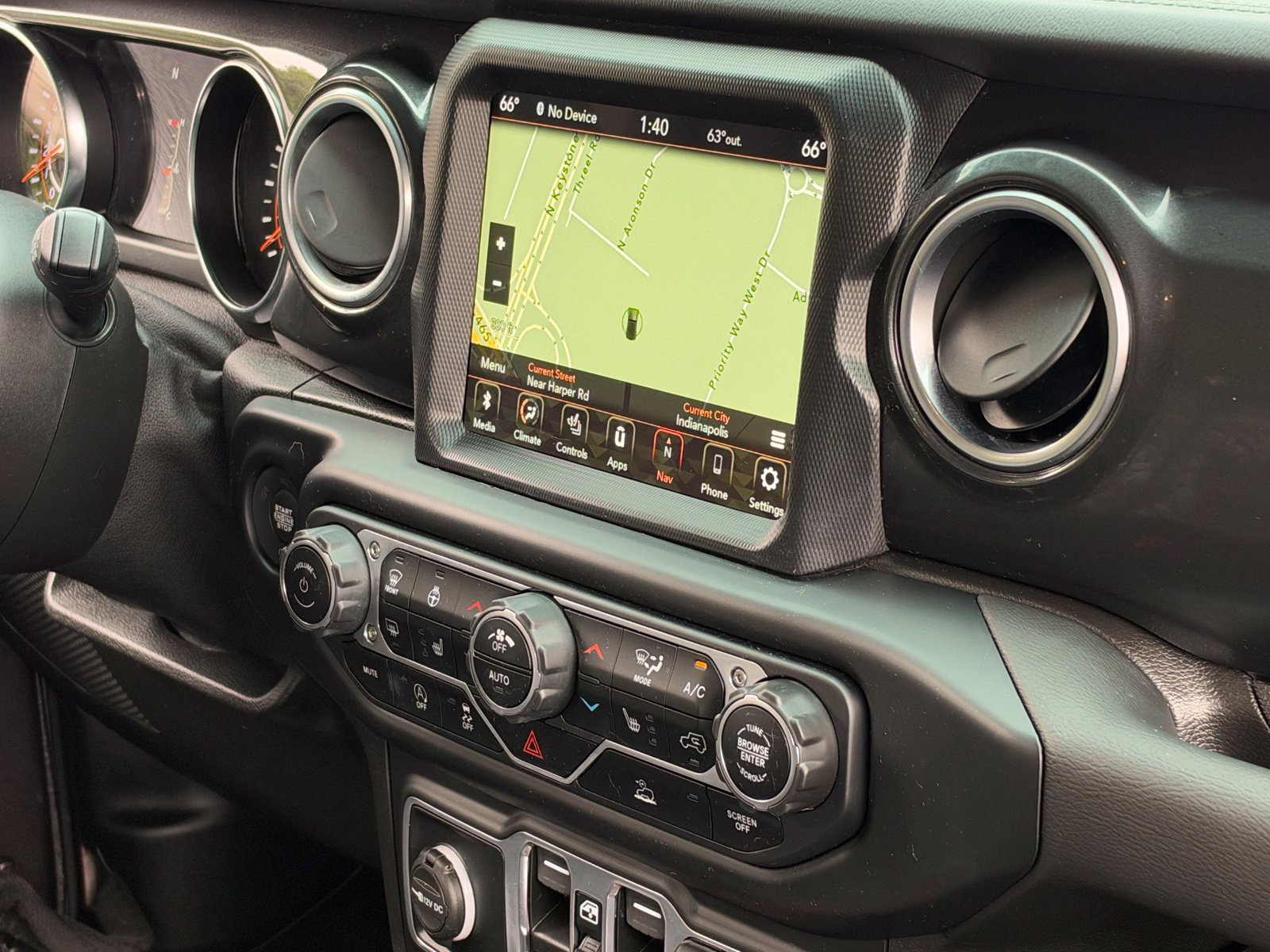 Used 2021 Jeep Wrangler Unlimited Sahara AWD/4WD image 41