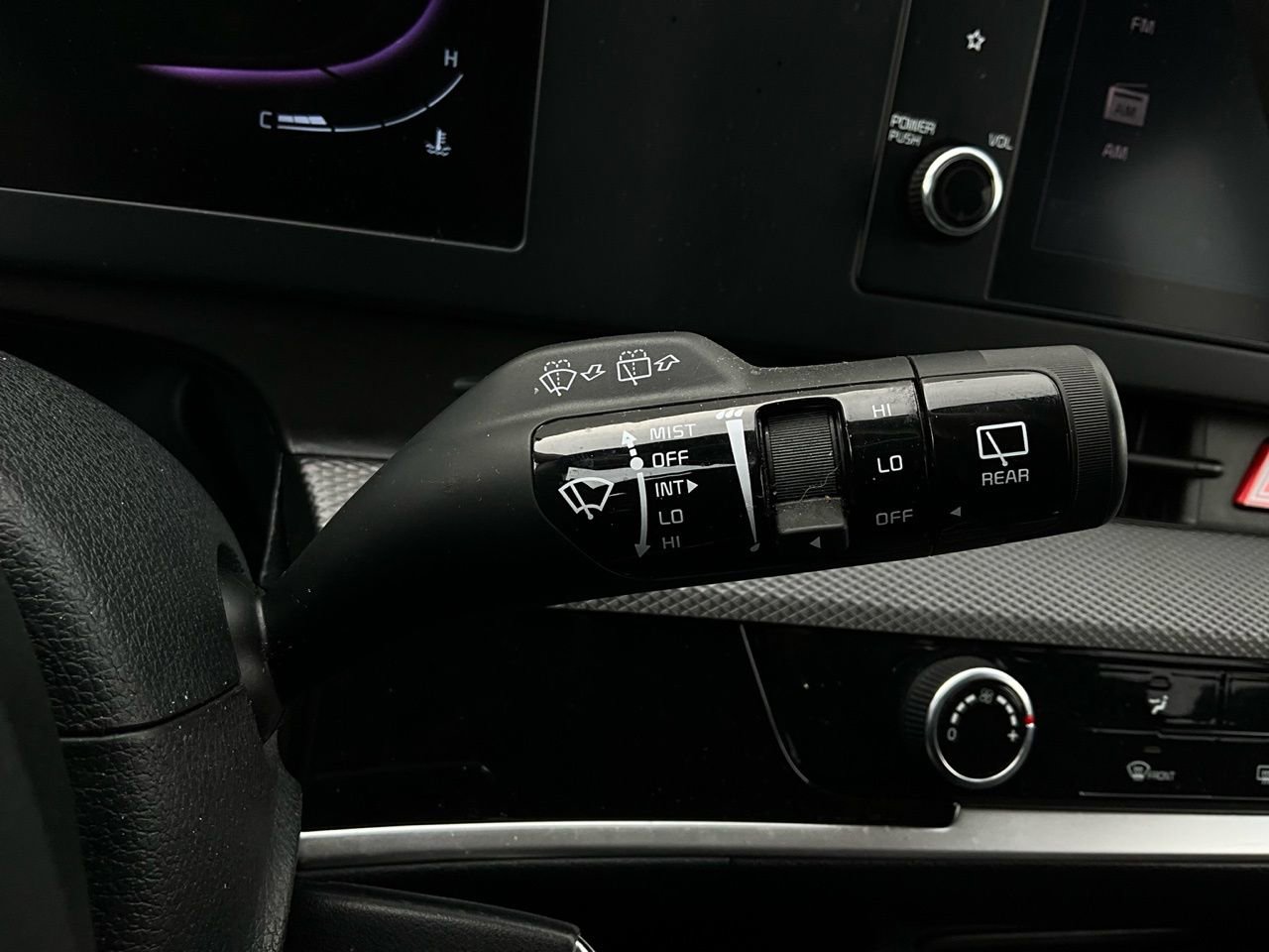 Used 2025 Kia Sportage LX image 34