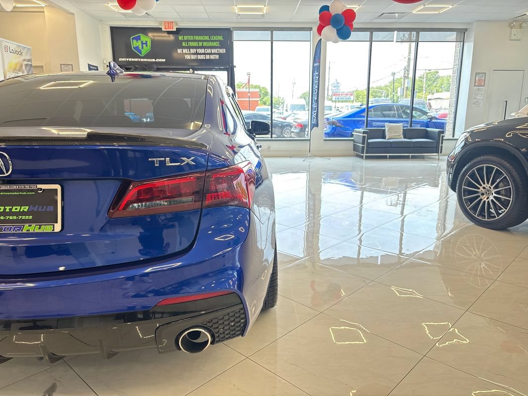 Used 2018 Acura TLX V6 w/ Technology & A-SPEC Pkg FWD image 14