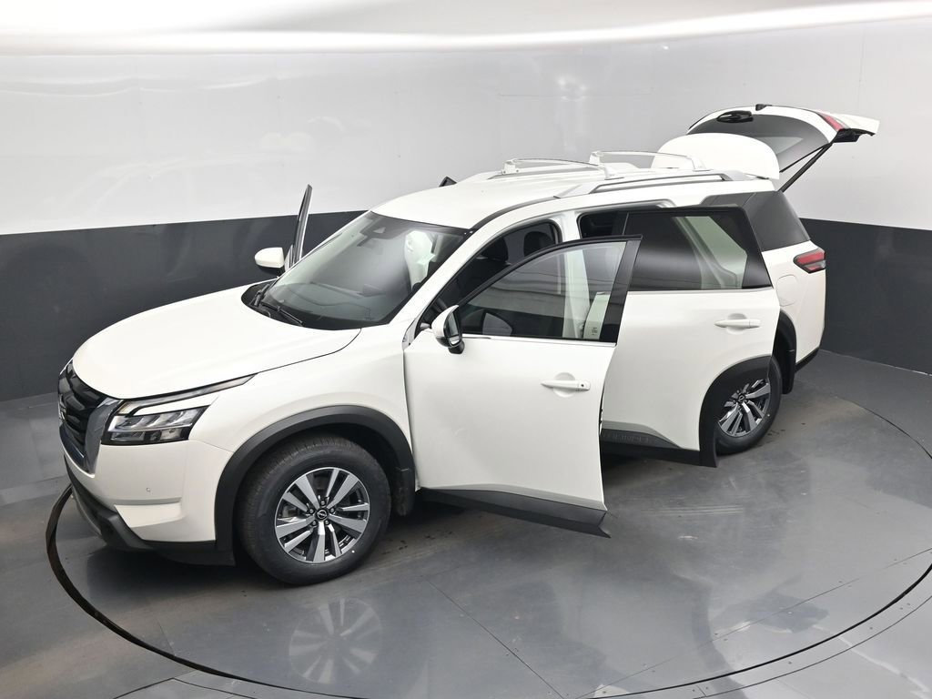 Used 2024 Nissan Pathfinder SL image 20