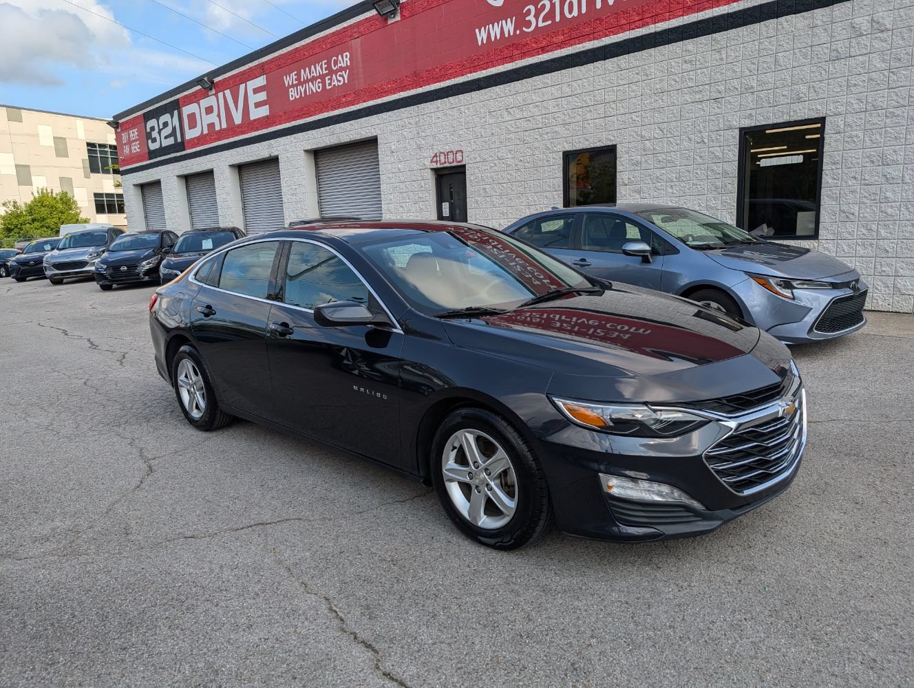 Used 2023 Chevrolet Malibu LT FWD image 1