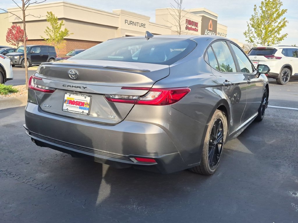 Used 2025 Toyota Camry SE FWD image 2