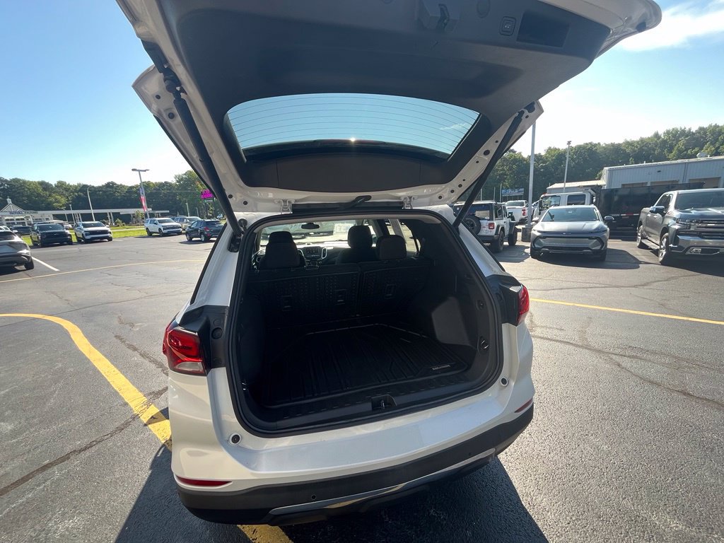 Used 2022 Chevrolet Equinox LT AWD/4WD image 12