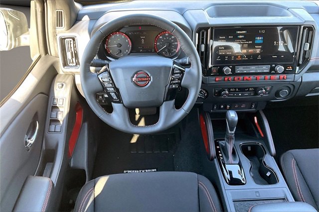 Certified 2025 Nissan Frontier PRO-4X w/ Pro Convenience Package image 5