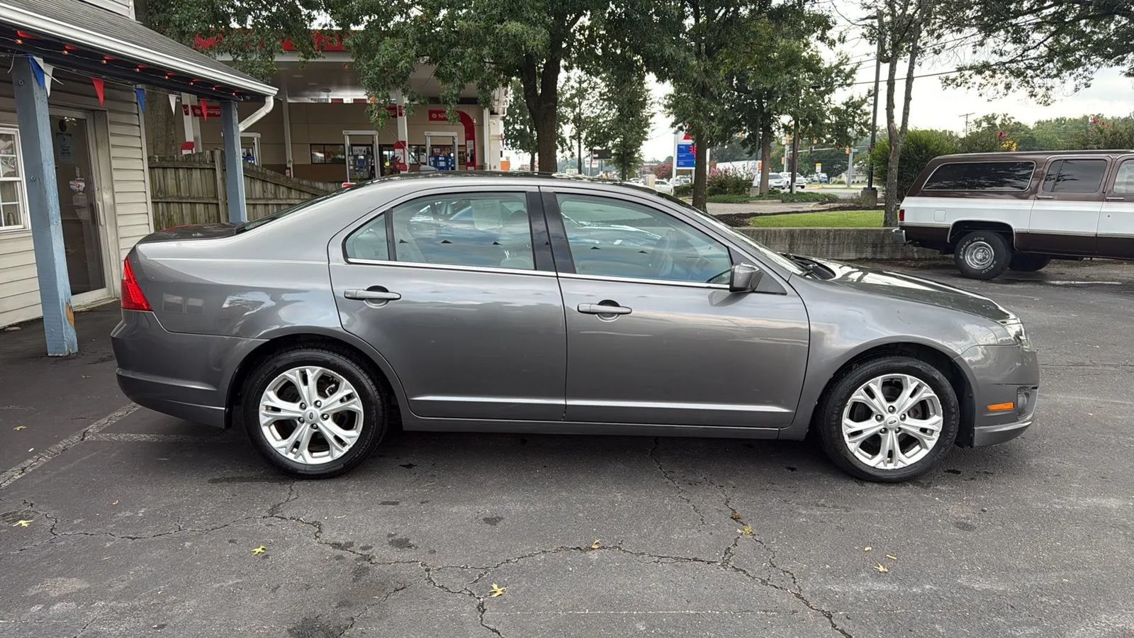 Used 2012 Ford Fusion SE FWD image 7