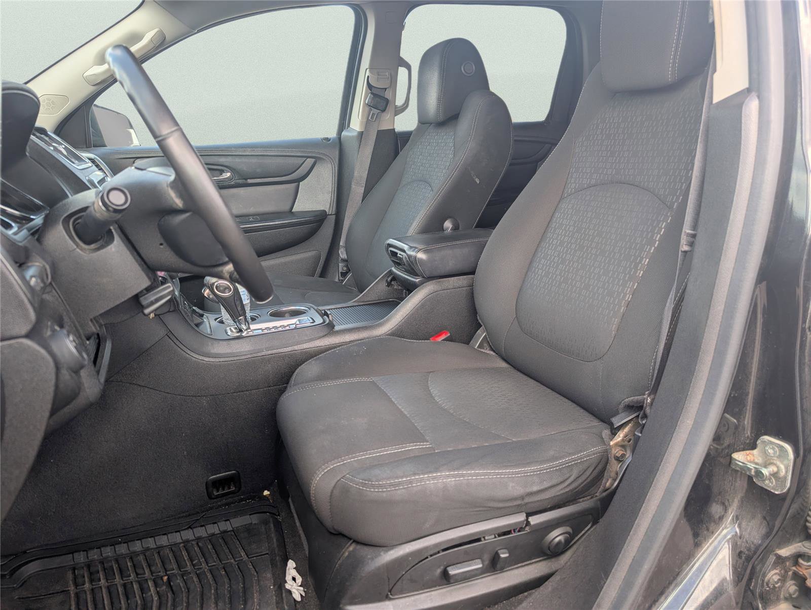 Used 2014 GMC Acadia SLE FWD image 11