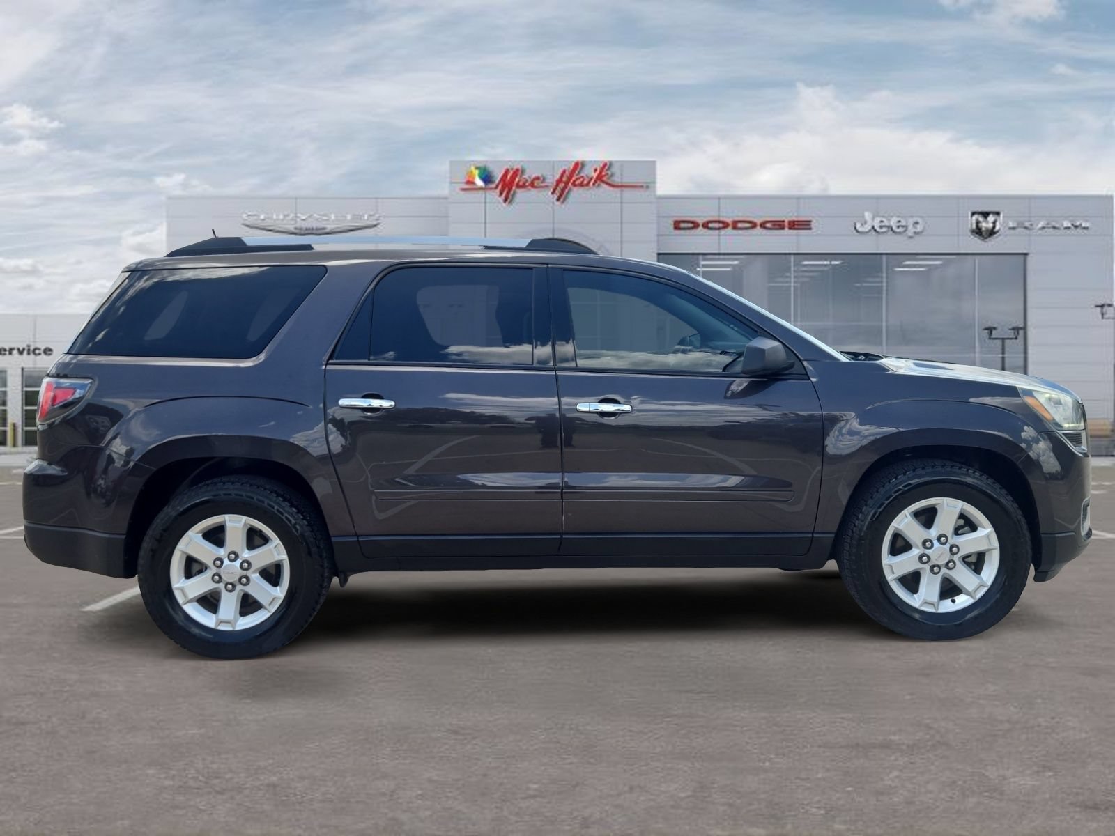 Used 2016 GMC Acadia SLE FWD image 6