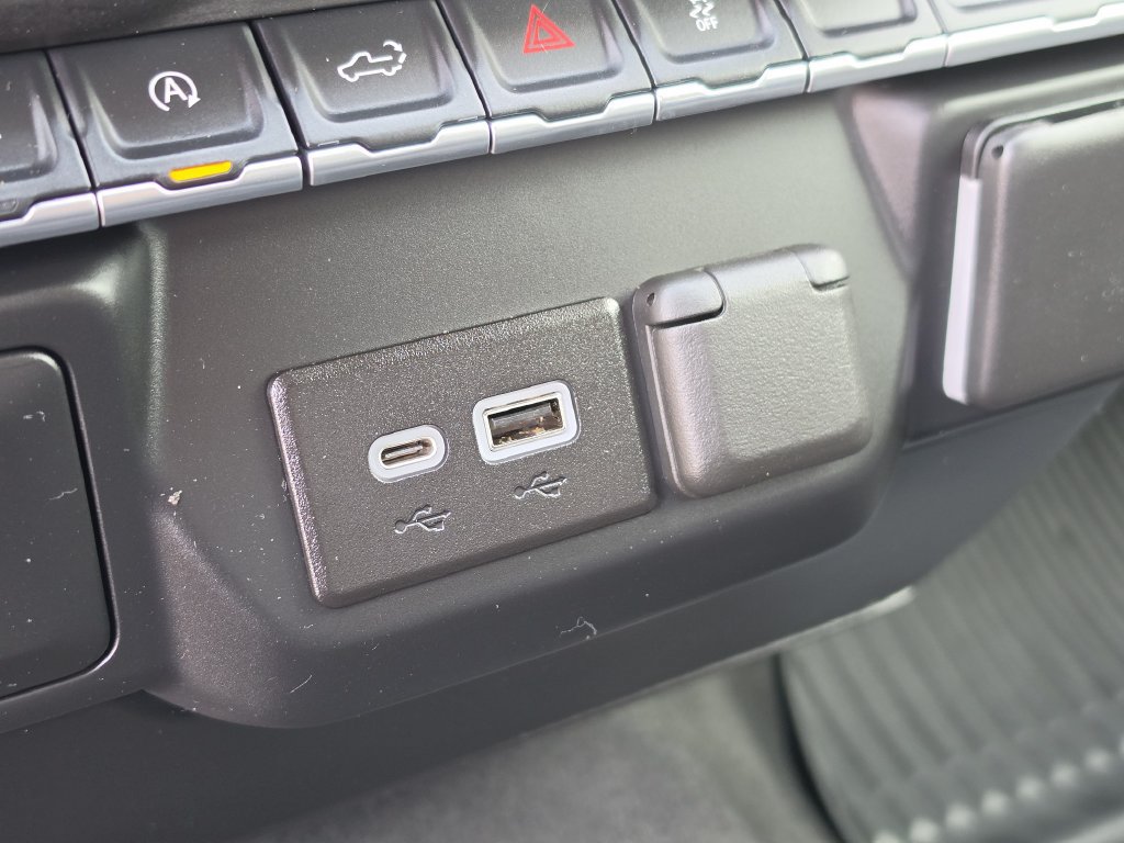 Used 2022 Chevrolet Silverado 1500 Custom RWD image 23