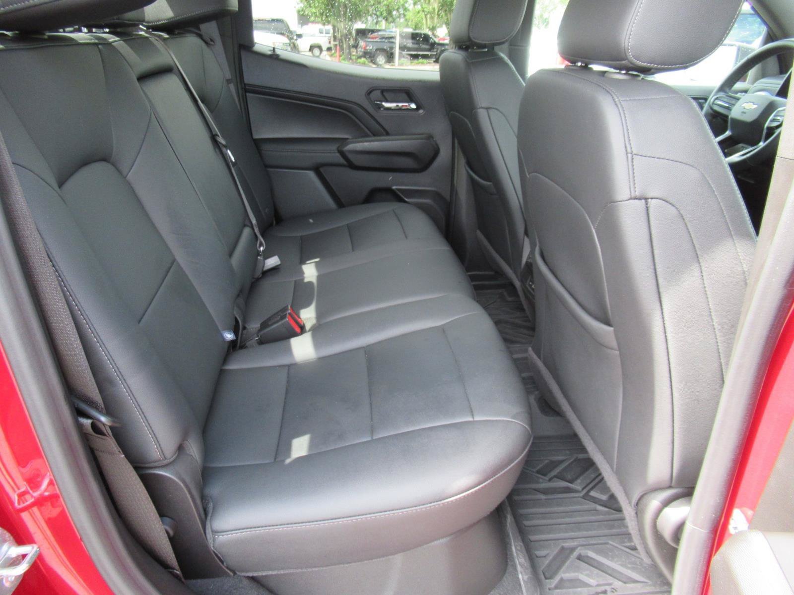 Used 2024 Chevrolet Colorado LT w/ LT Convenience Package III AWD/4WD image 39