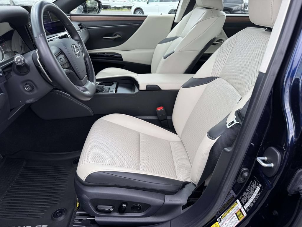 Used 2025 Lexus ES 350 w/ Premium Package FWD image 13