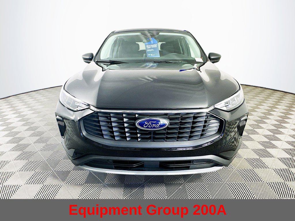 Used 2025 Ford Escape Active w/ Cold Weather Package FWD image 5