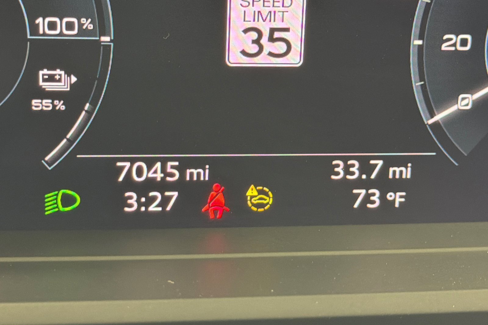 Used 2023 Audi Q4 e-tron Premium Plus w/ Premium Plus image 24