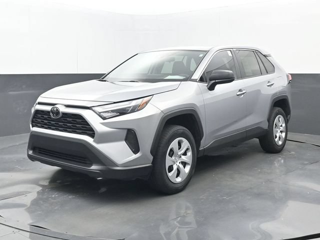 Used 2024 Toyota RAV4 LE FWD image 23