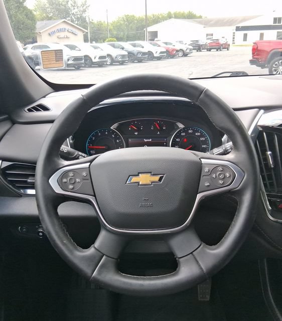 Used 2023 Chevrolet Traverse LT FWD image 19