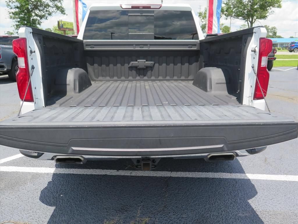 Used 2019 Chevrolet Silverado 1500 LTZ AWD/4WD image 17
