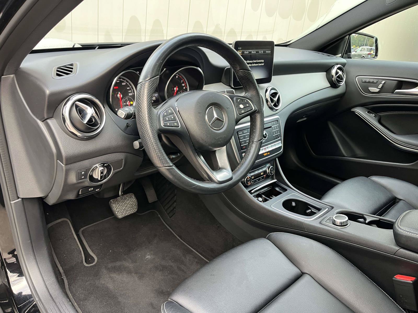 Used 2019 Mercedes-Benz GLA 250 4MATIC image 41