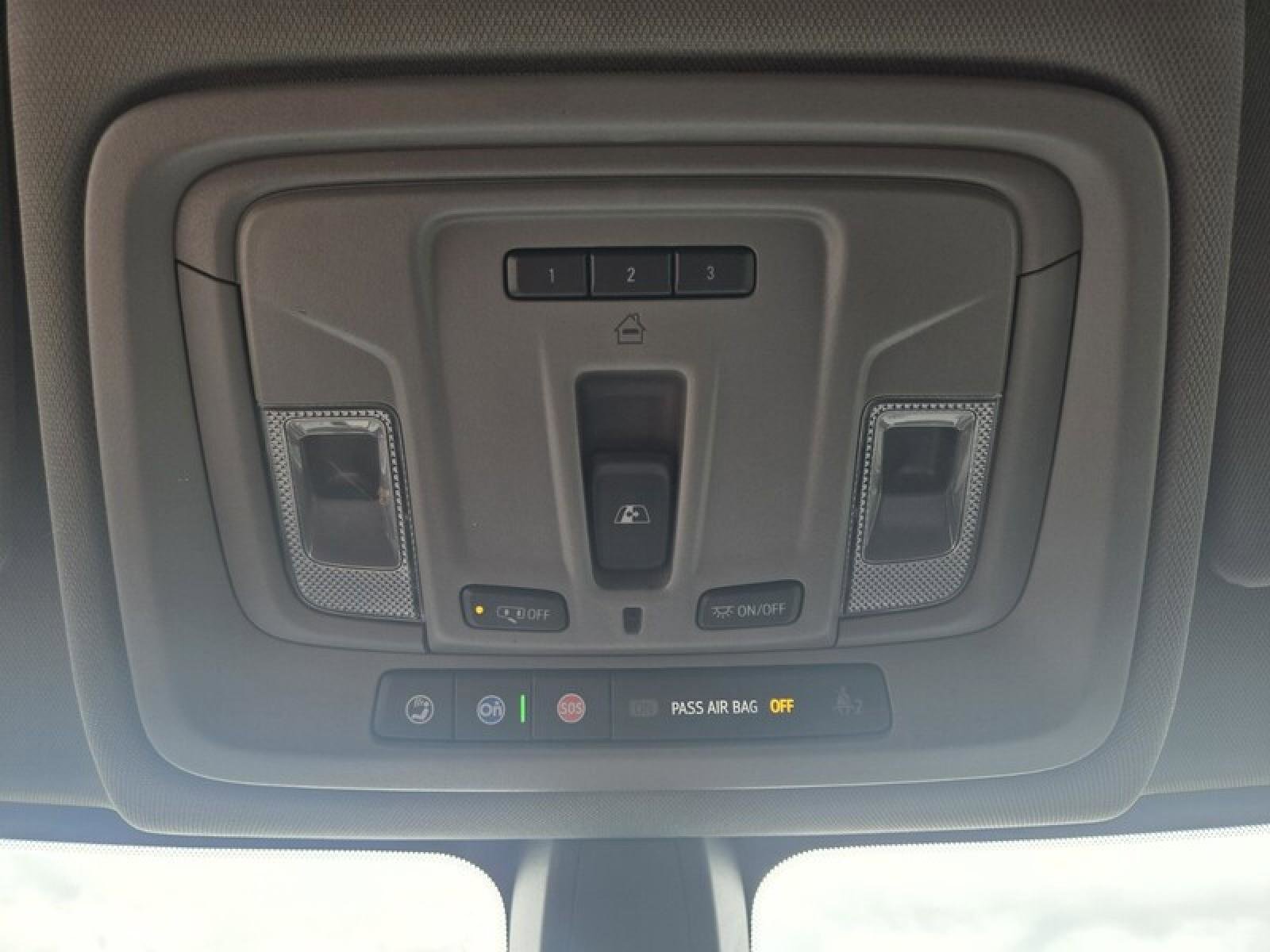Used 2020 Chevrolet Silverado 1500 RST AWD/4WD image 16