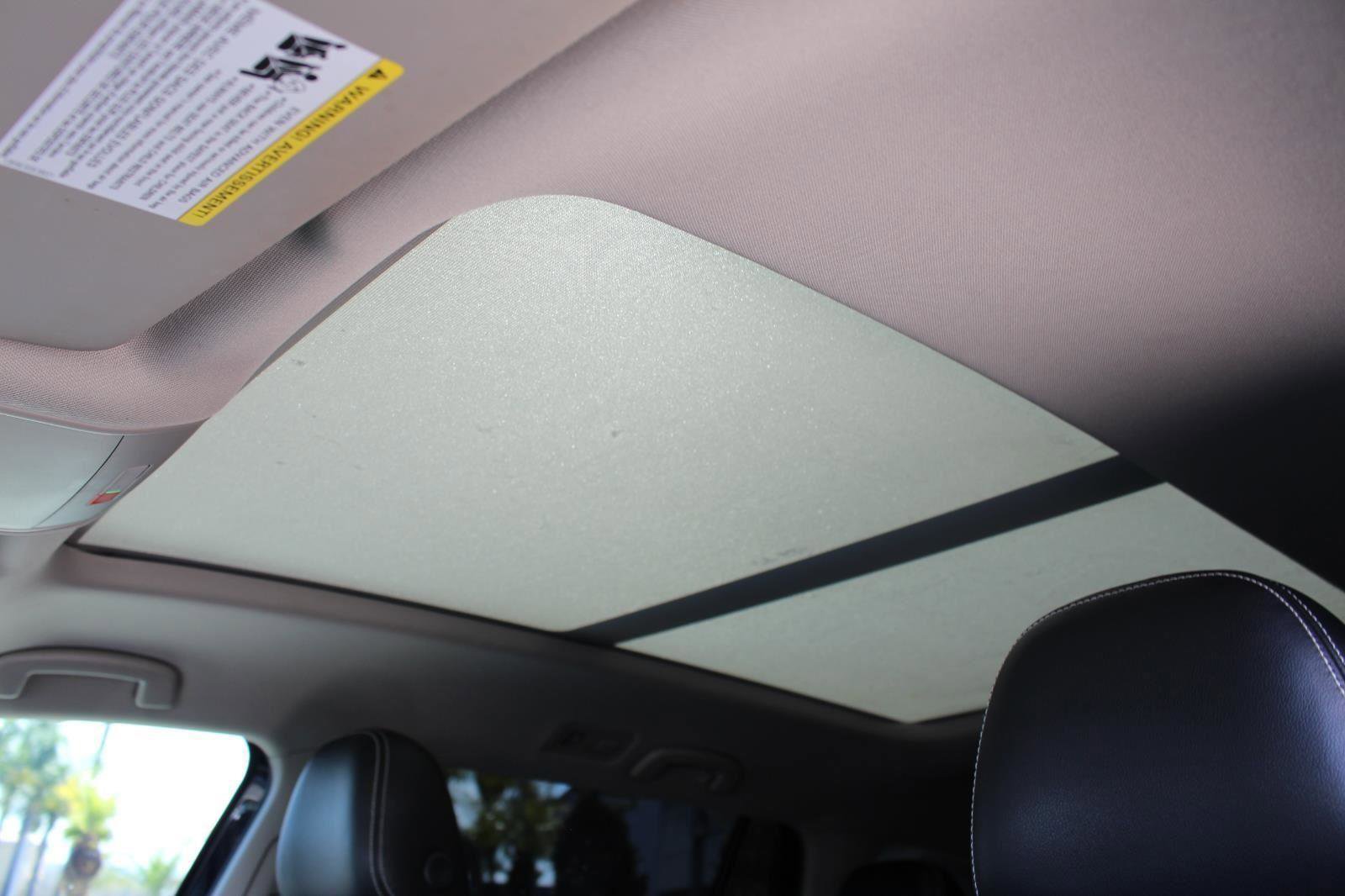 Used 2022 Volkswagen Atlas SEL AWD/4WD image 30