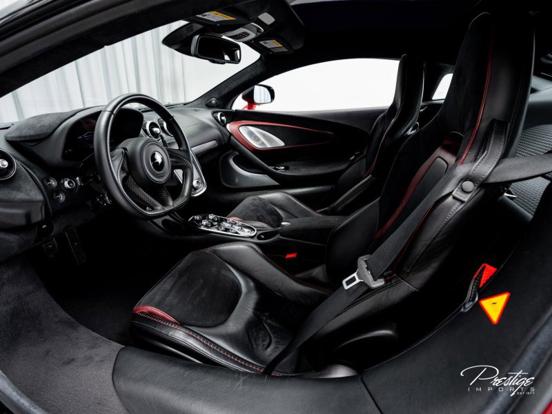 Used 2020 McLaren GT image 32