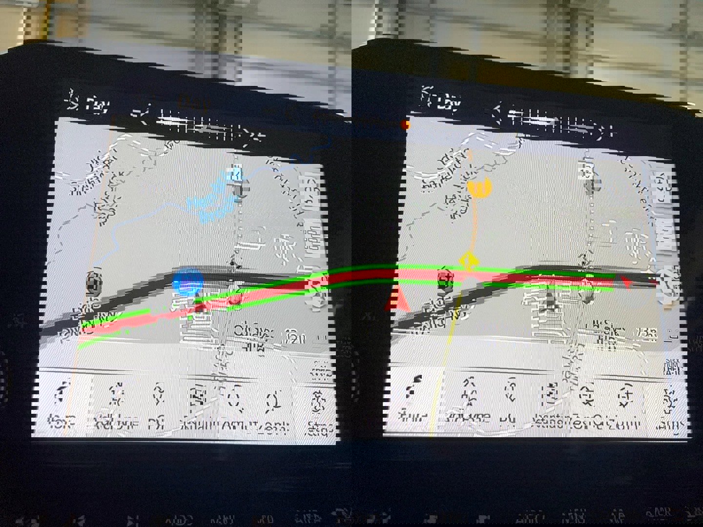 Used 2024 Nissan Pathfinder SL w/ SL Premium Package AWD/4WD image 12