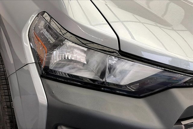 Used 2024 Chevrolet Colorado W/T w/ WT Convenience Package II image 28