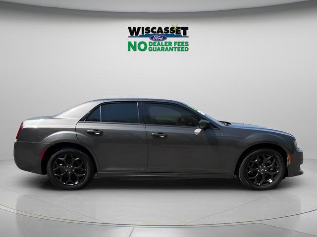 Used 2023 Chrysler 300 Touring L w/ Popular Equipment Group AWD/4WD image 6