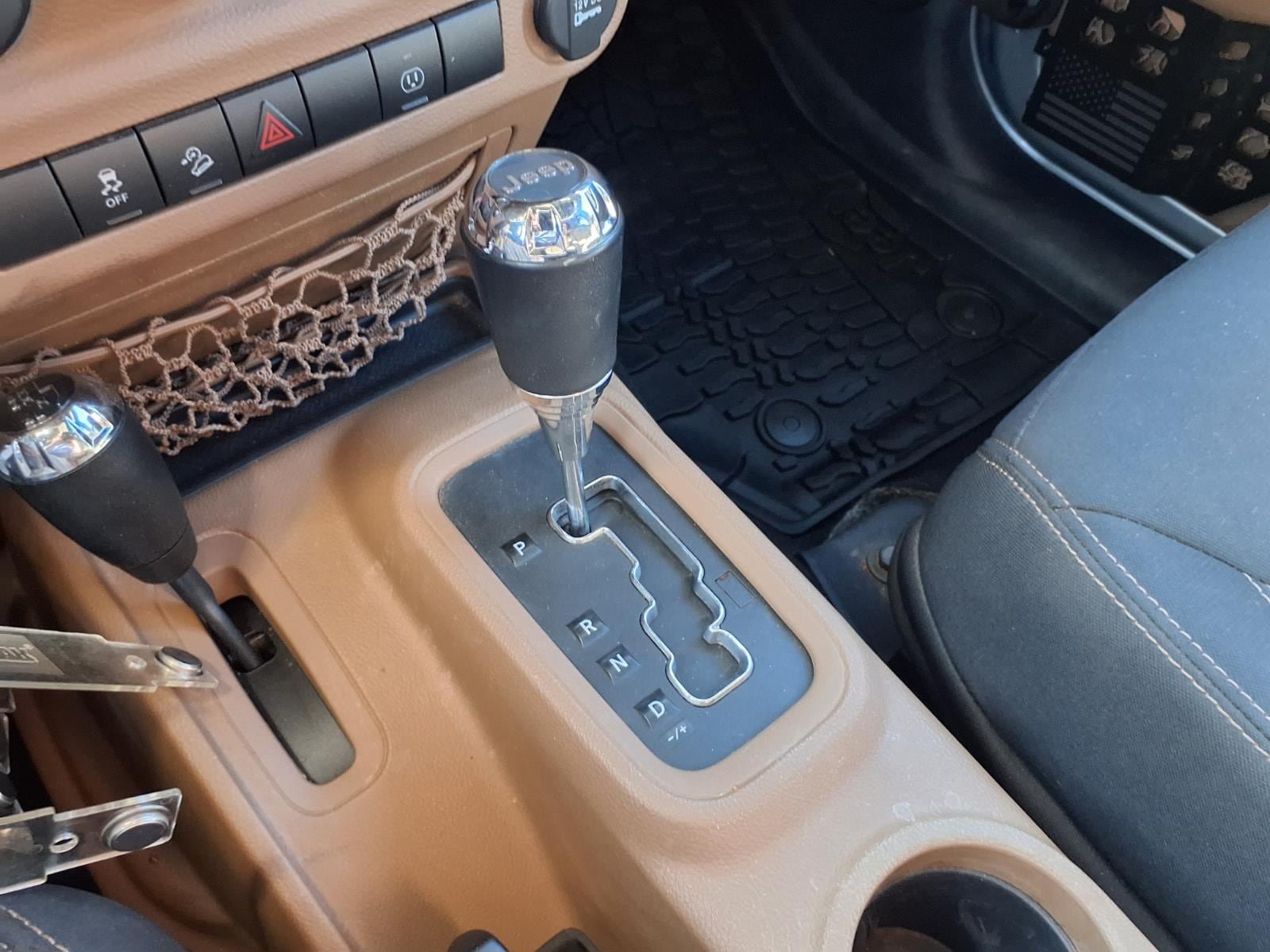 Used 2015 Jeep Wrangler Unlimited Rubicon w/ Max Tow Package AWD/4WD image 22