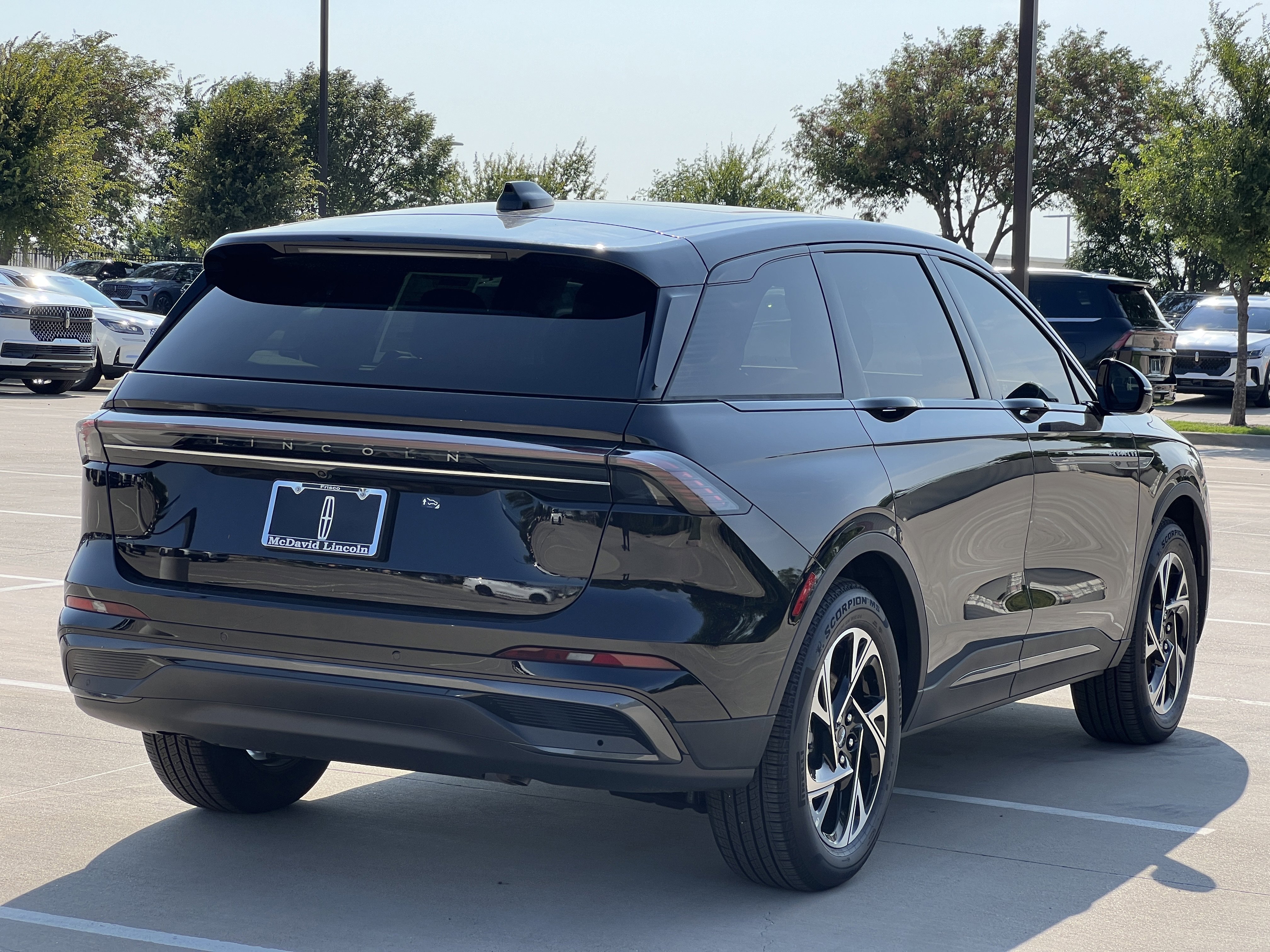 New 2025 Lincoln Nautilus Premier w/ Equipment Group 102A image 9