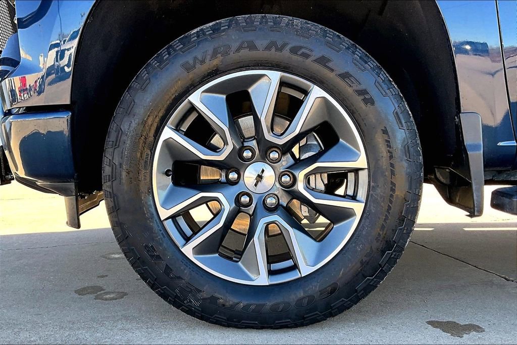 Used 2023 Chevrolet Silverado 1500 RST image 11