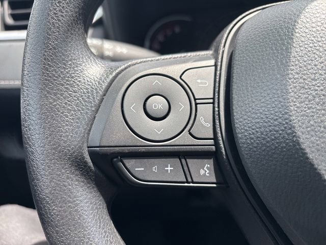 Used 2025 Toyota RAV4 LE FWD image 17