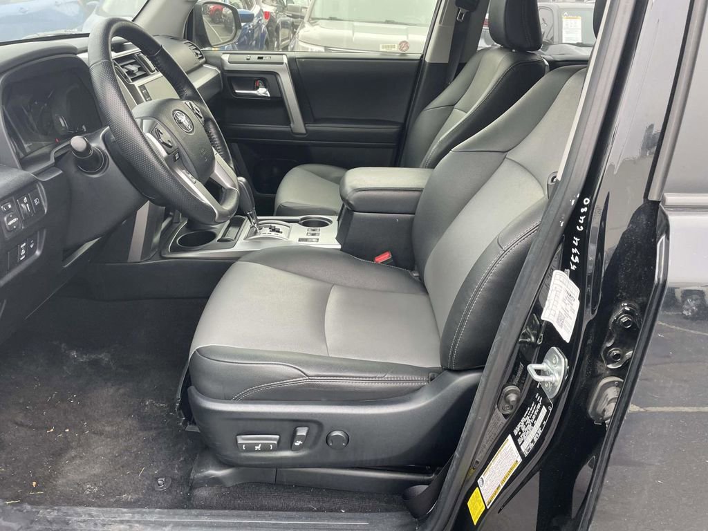 Used 2024 Toyota 4Runner SR5 Premium image 28