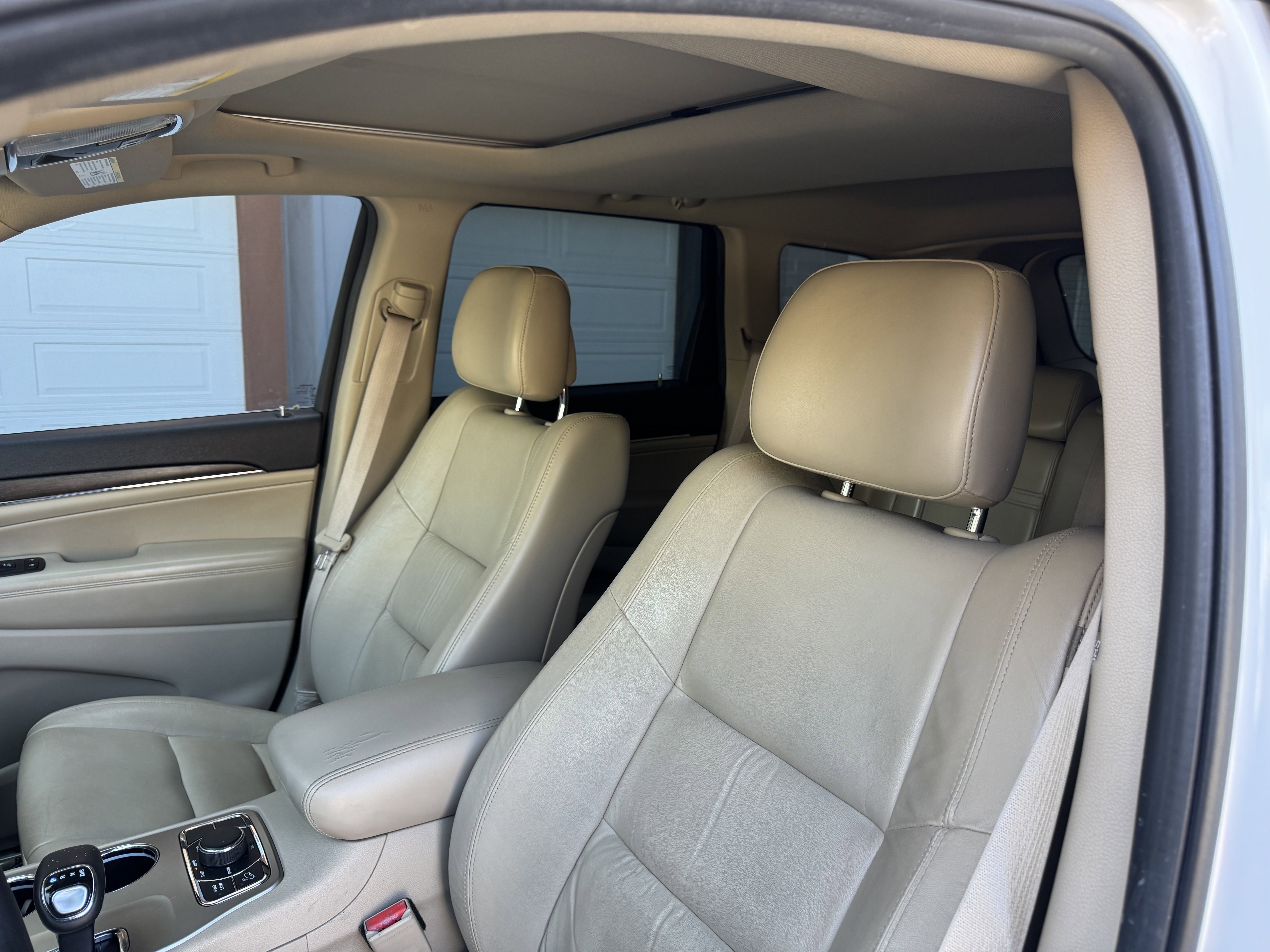 Used 2014 Jeep Grand Cherokee Limited image 17