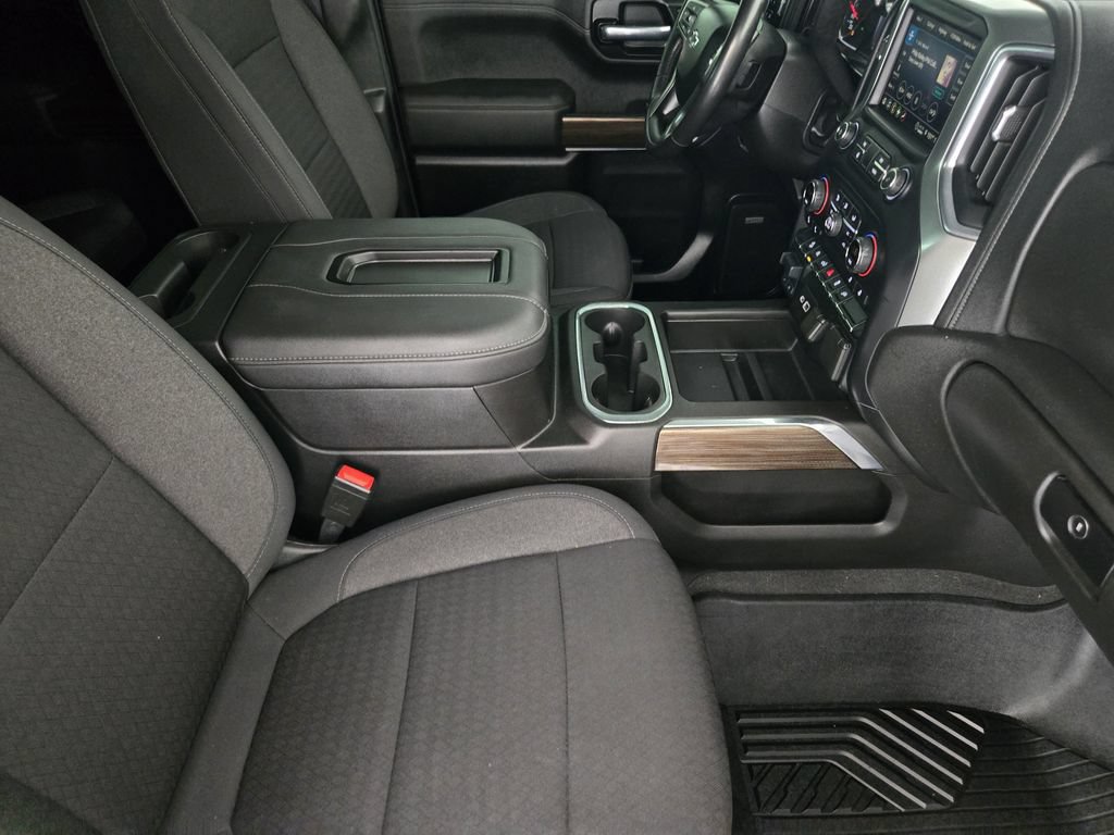 Used 2021 Chevrolet Silverado 1500 LT Trail Boss w/ Convenience Package II AWD/4WD image 16
