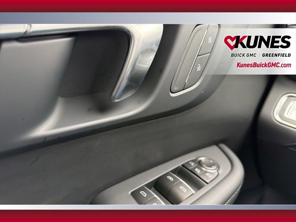 New 2026 Buick Enclave Sport Touring w/ LPO, Floor Liner Package image 33