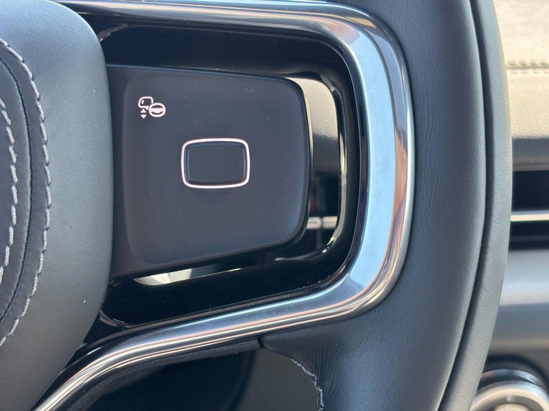 New 2026 Lincoln Navigator Reserve AWD/4WD image 19