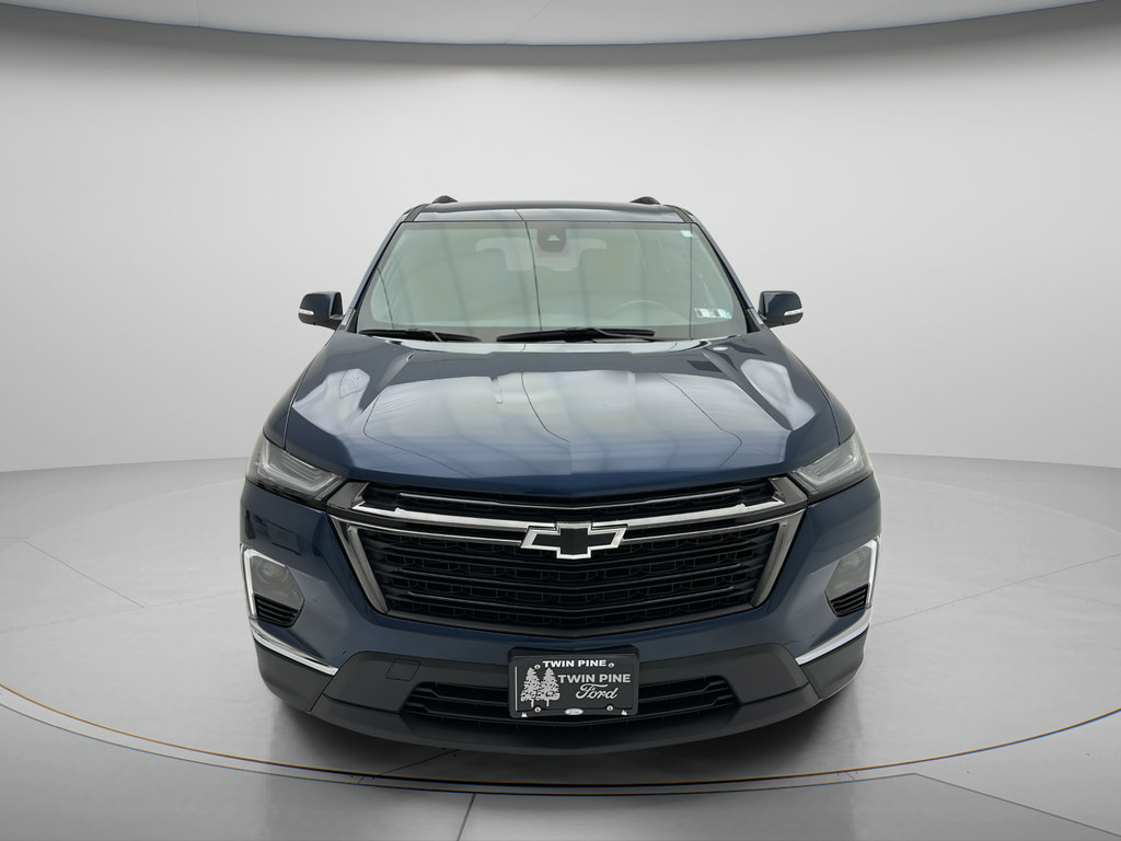Used 2023 Chevrolet Traverse LT w/ Midnight/Sport Edition AWD/4WD image 2