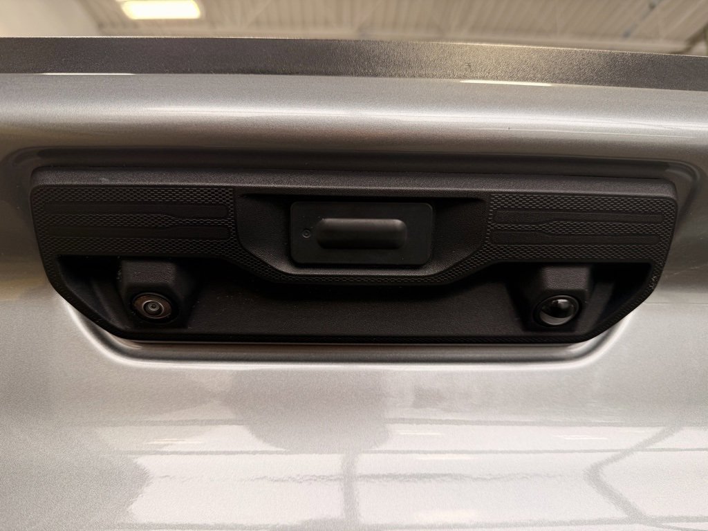 Used 2023 Chevrolet Silverado 1500 LTZ w/ LTZ Convenience Package II image 7