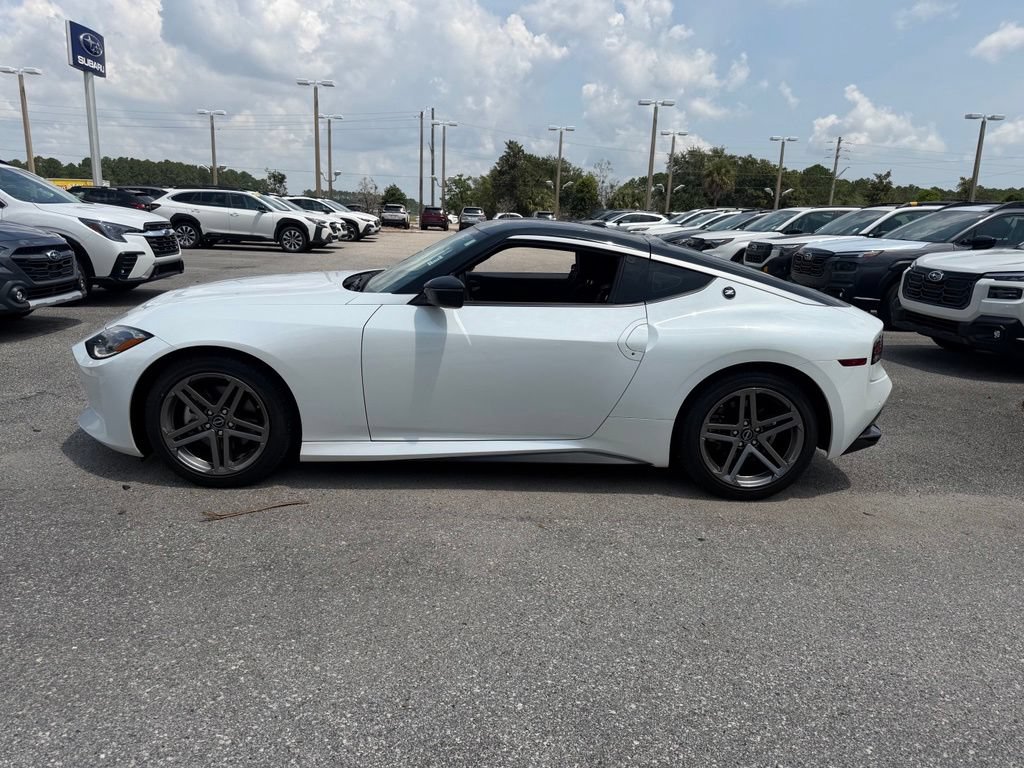 Used 2024 Nissan Z Sport w/ Floor Mat Package RWD image 9