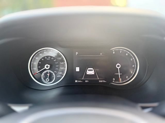Used 2025 Genesis G70 2.5T AWD/4WD image 16