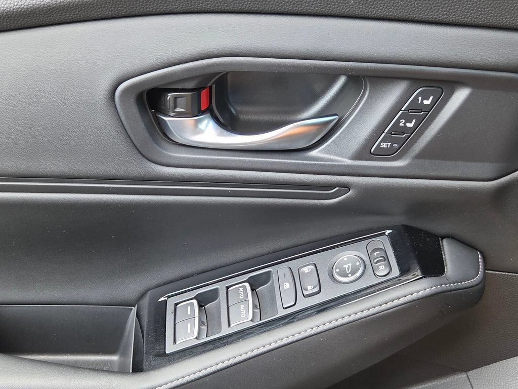 Used 2024 Honda Accord Touring image 28
