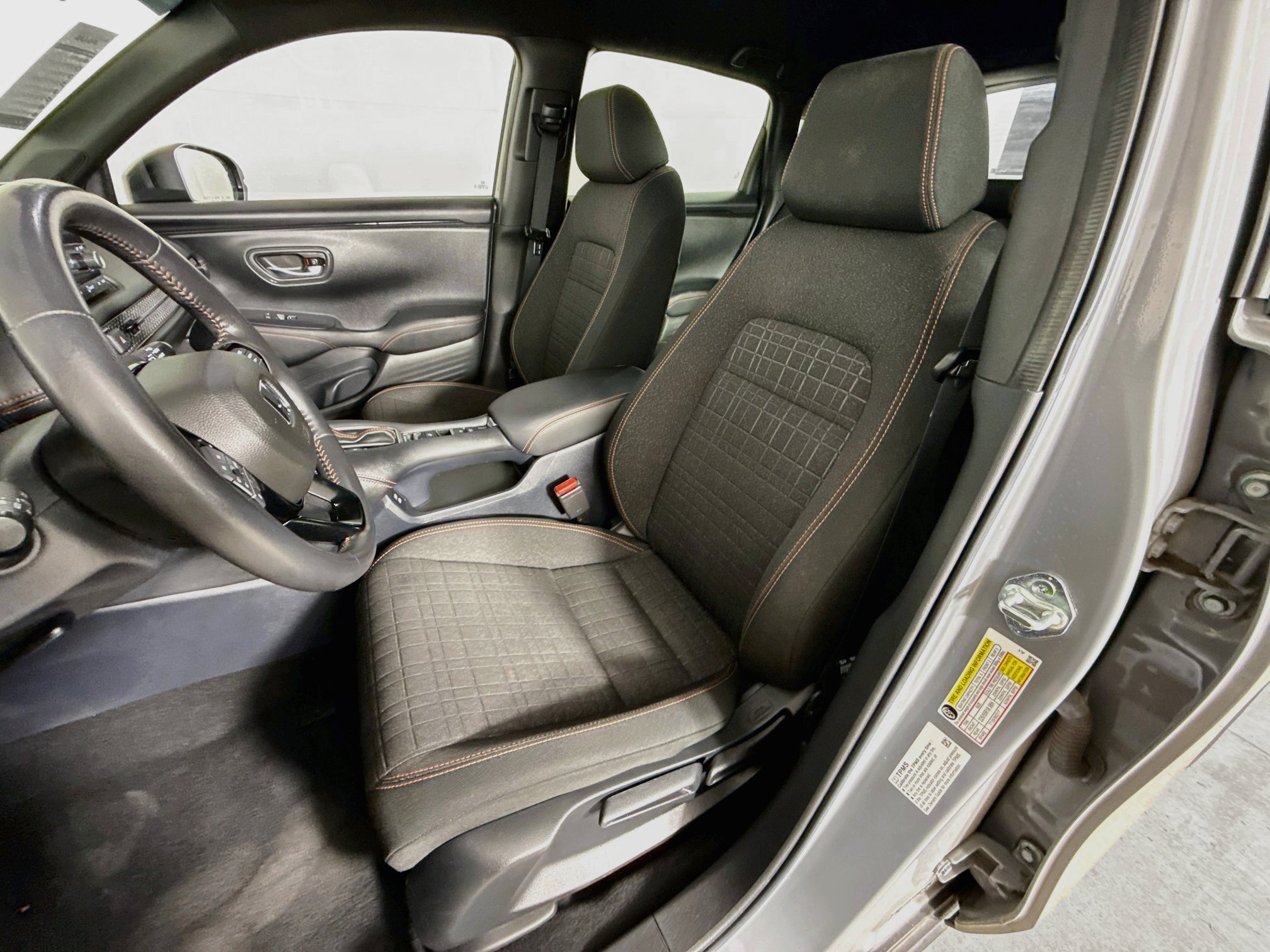 Used 2025 Honda HR-V Sport image 25