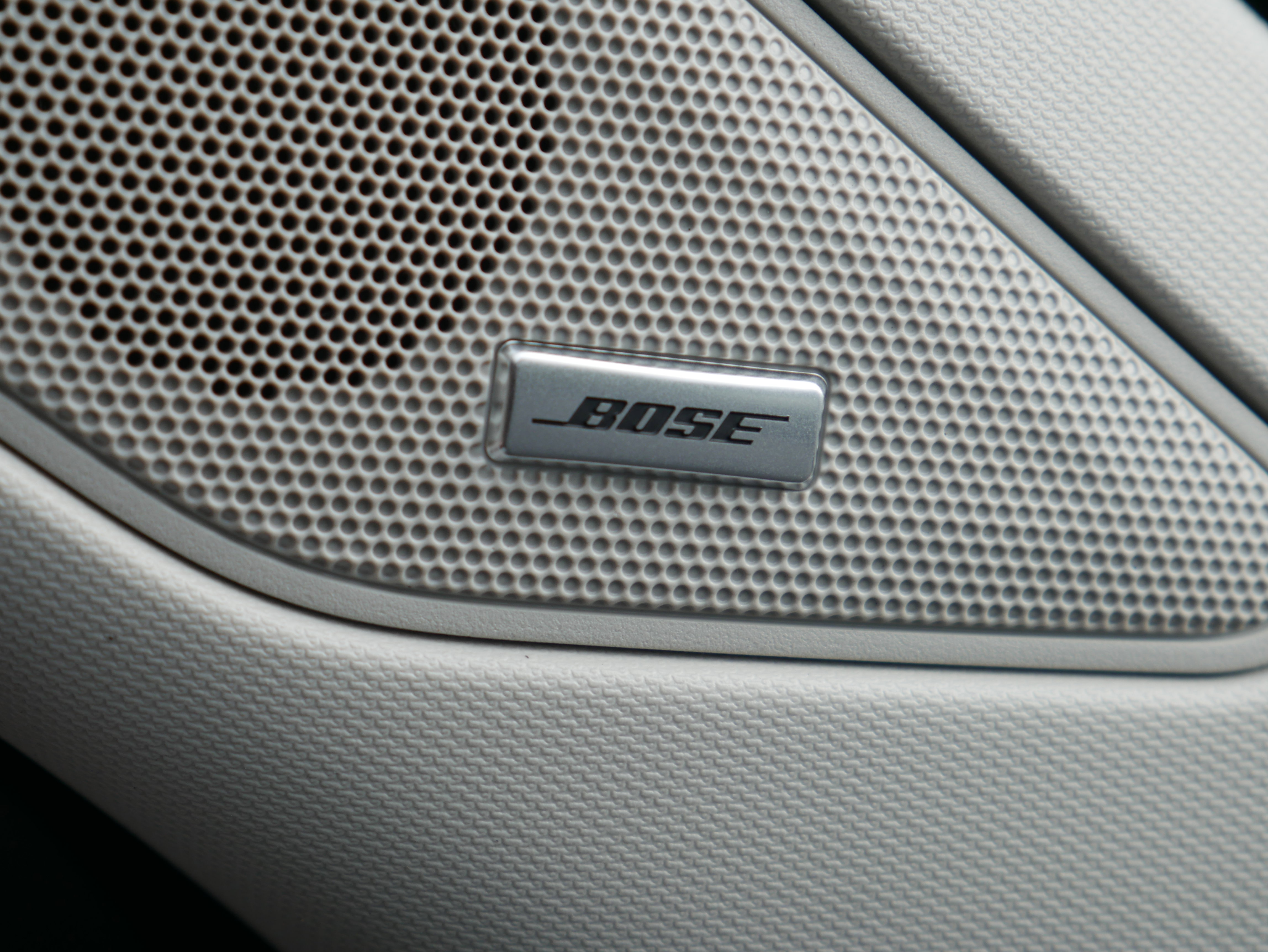 New 2025 Mitsubishi Outlander 4WD Plug-In Hybrid image 26
