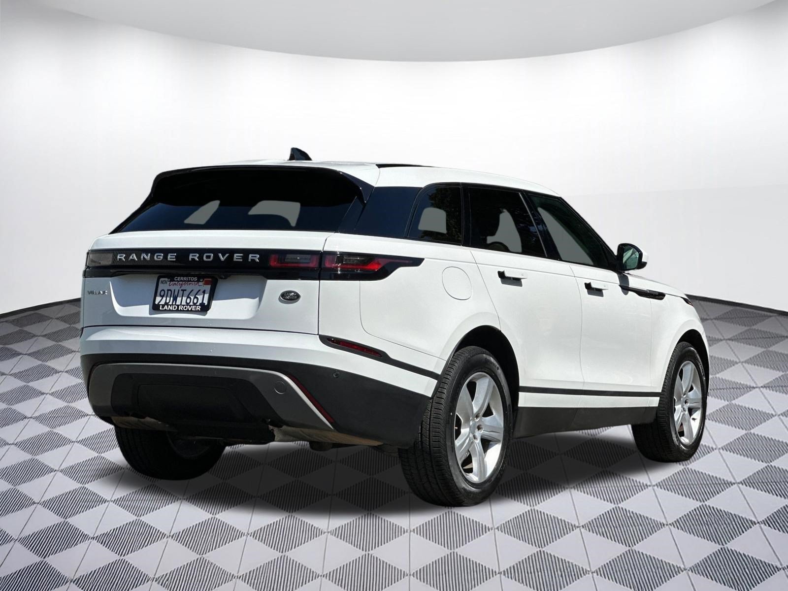 Used 2023 Land Rover Range Rover Velar S AWD/4WD image 8