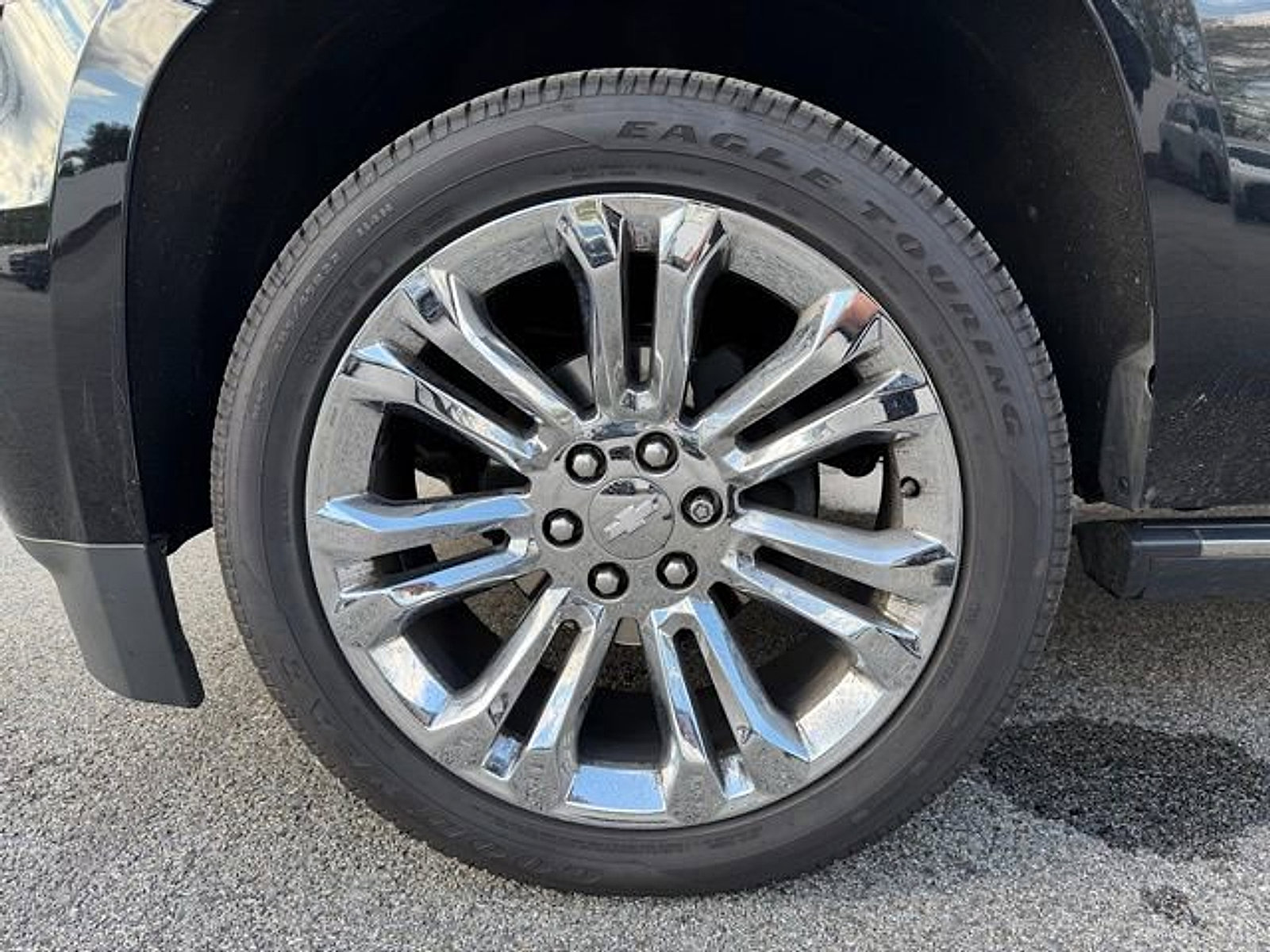 Used 2016 Chevrolet Suburban LTZ AWD/4WD image 27