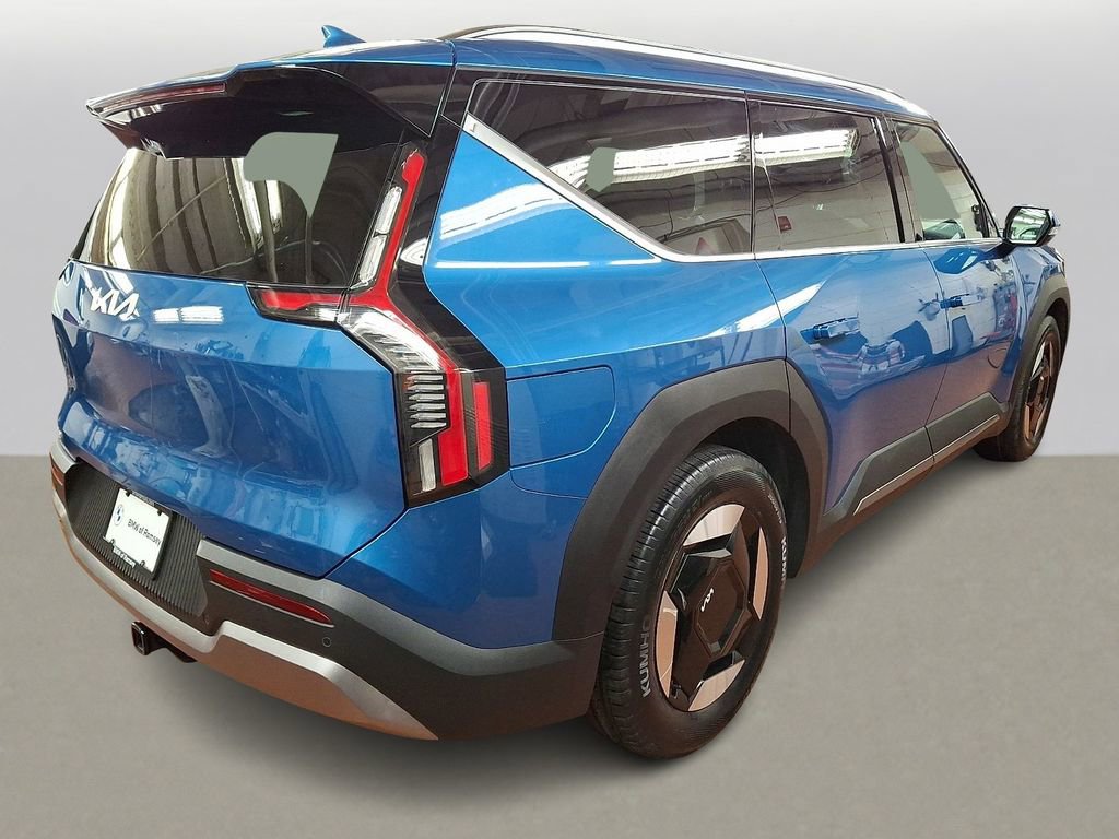 Used 2024 Kia EV9 Wind image 4