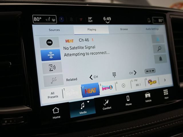 New 2026 Chrysler Pacifica Select w/ S Appearance Package AWD/4WD image 33