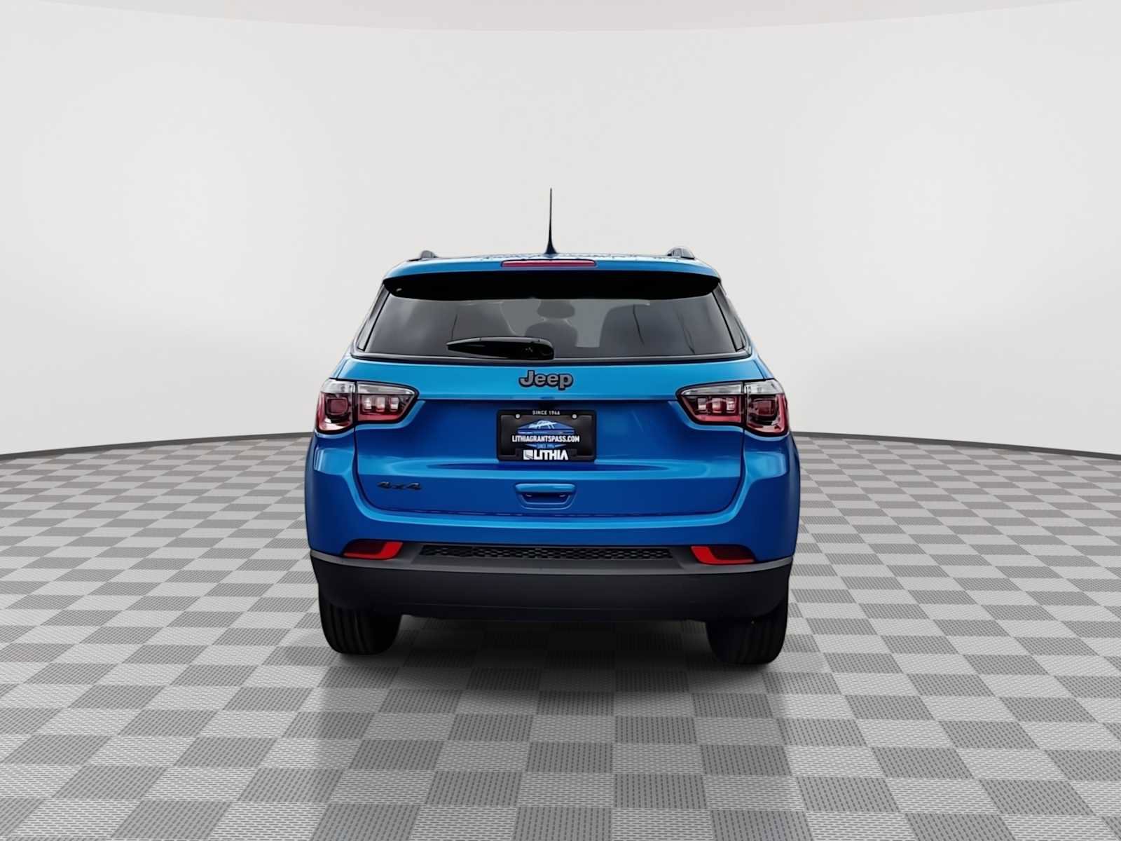 New 2026 Jeep Compass Latitude image 7