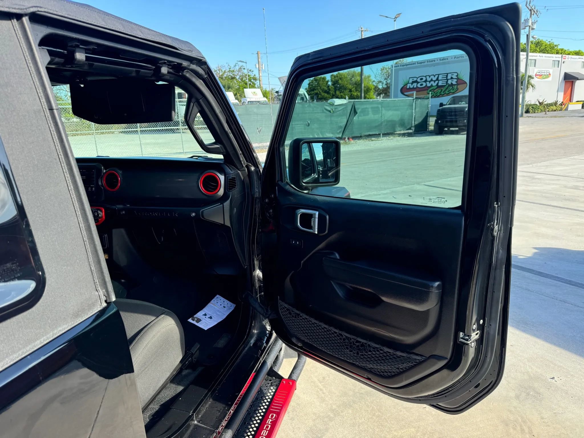 Used 2023 Jeep Wrangler Sport image 26